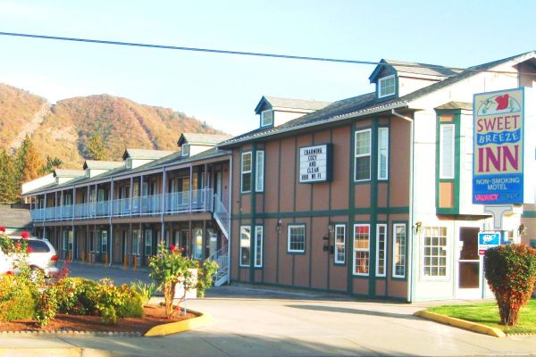 SWEET BREEZE INN (Grants Pass)